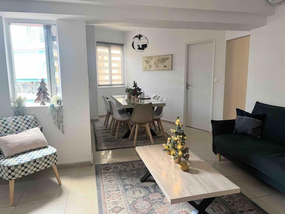 Brand New Bright Modern 6Bdr Apt-1Min To Acropolis Αθήνα Εξωτερικό φωτογραφία