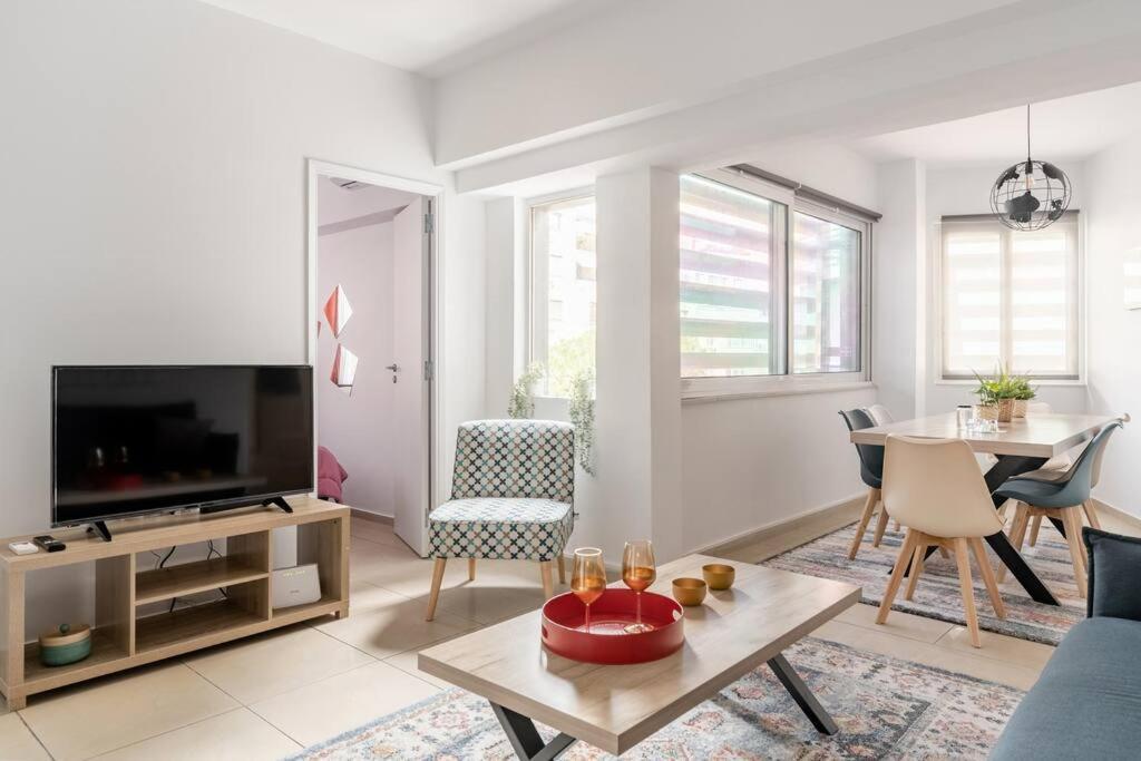 Brand New Bright Modern 6Bdr Apt-1Min To Acropolis Αθήνα Εξωτερικό φωτογραφία